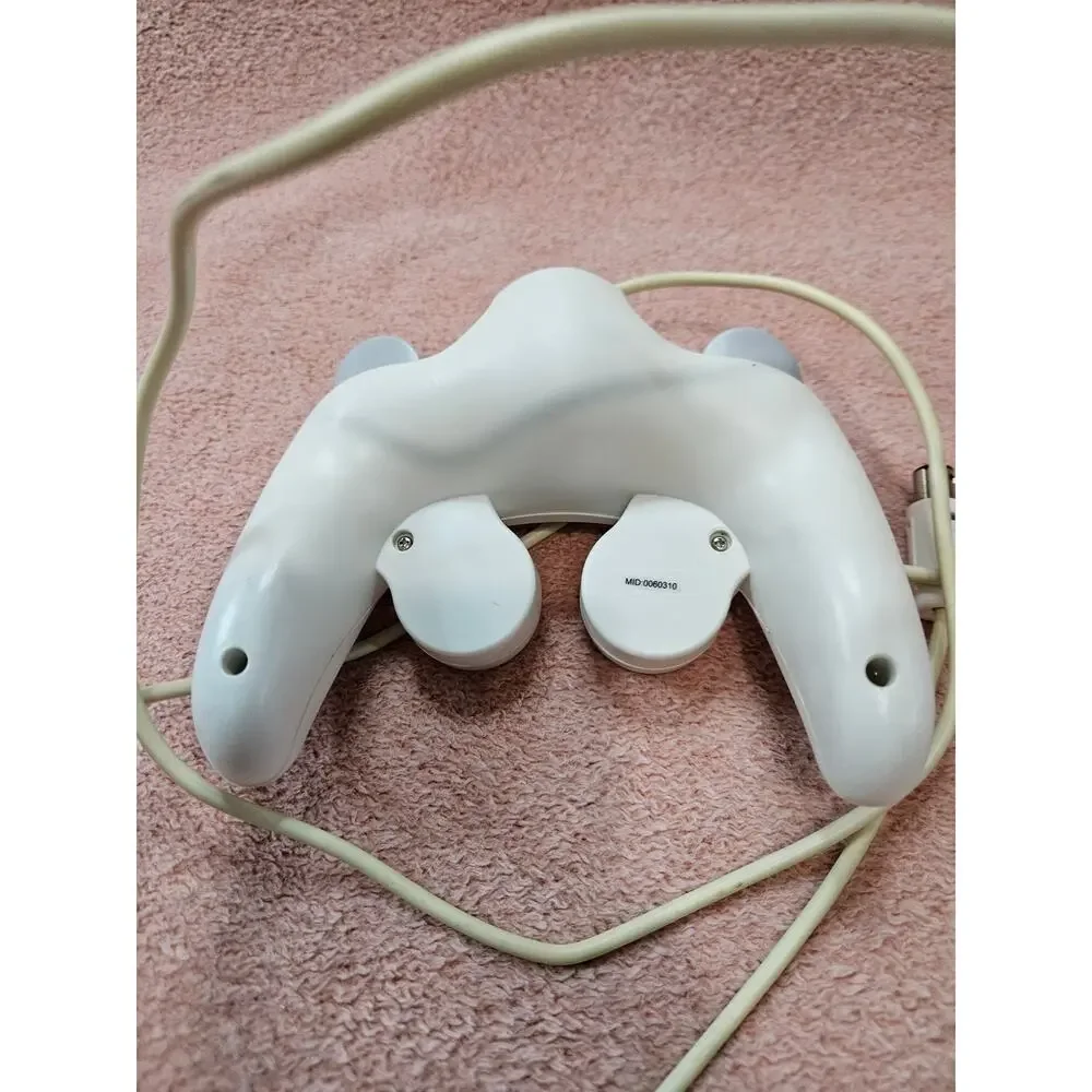Concepts Game Fury Wired Controller for Nintendo GameCube *untested*